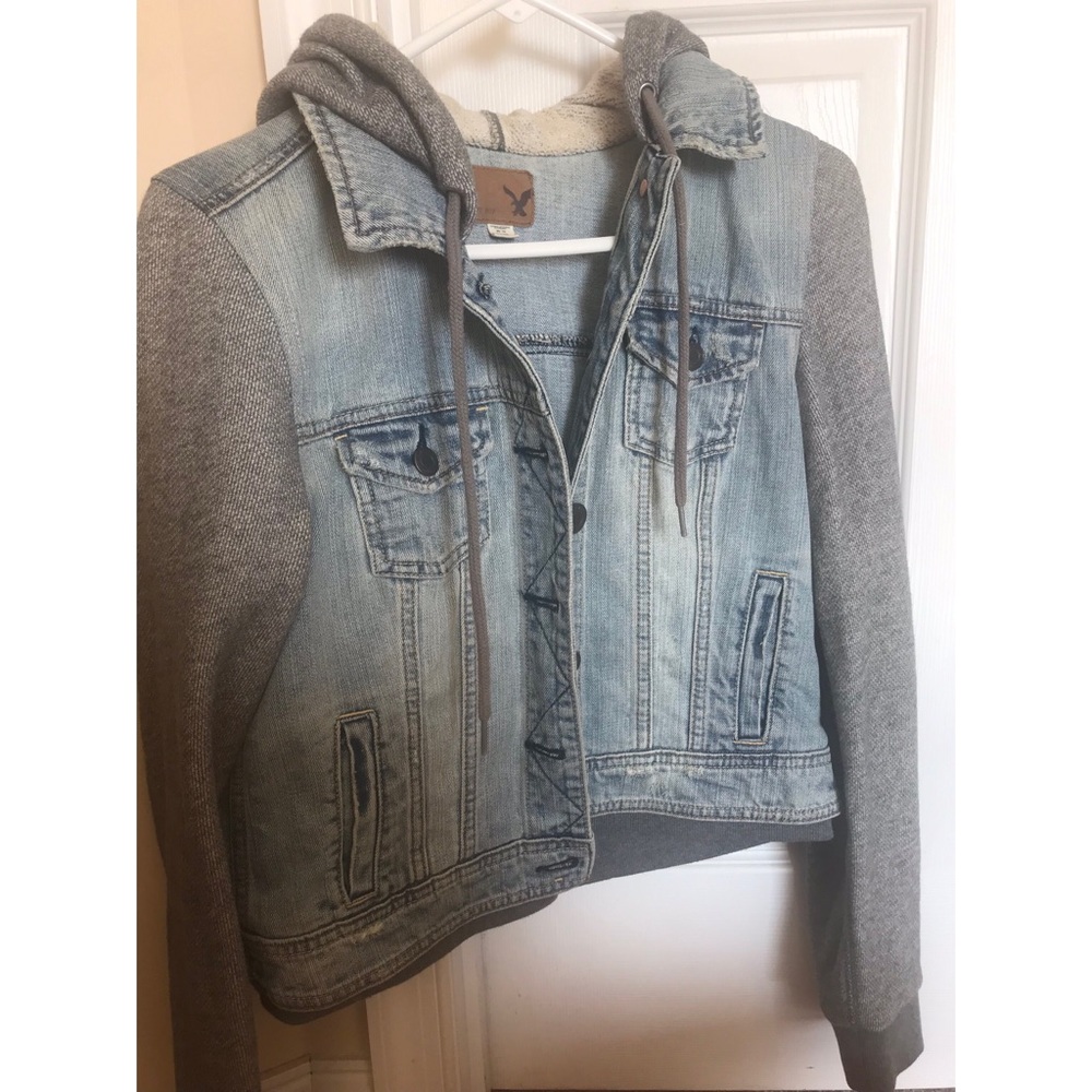 American Eagle denim jacket - Picture 2 of 3